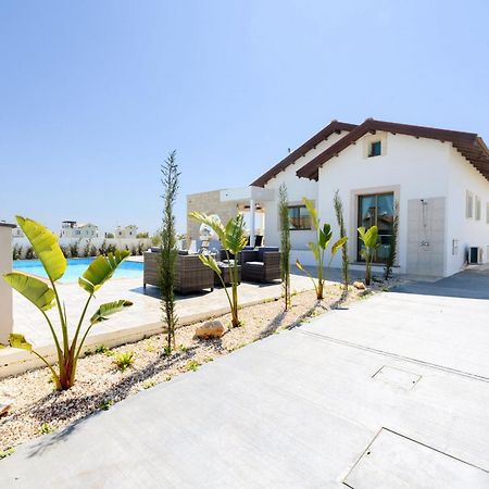 Kymma Villa #16 أيا نابا الغرفة الصورة